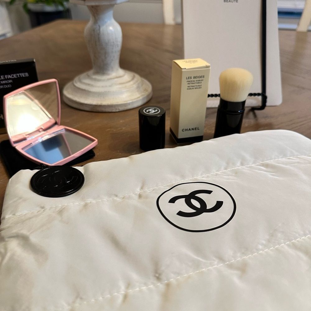 Chanel Beauty bundle (NEW) - Picture 2 of 10